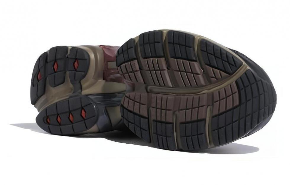 Reebok EightyOne Premier Pump Paris Kohei Okita Brown купить в интернет-магазине Yoocart с быстрой доставкой по России.