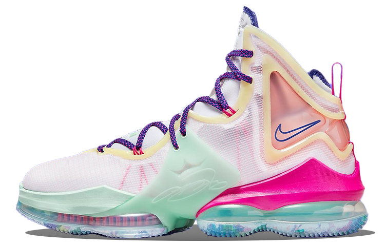Nike Lebron 19 "Valentine's Day"