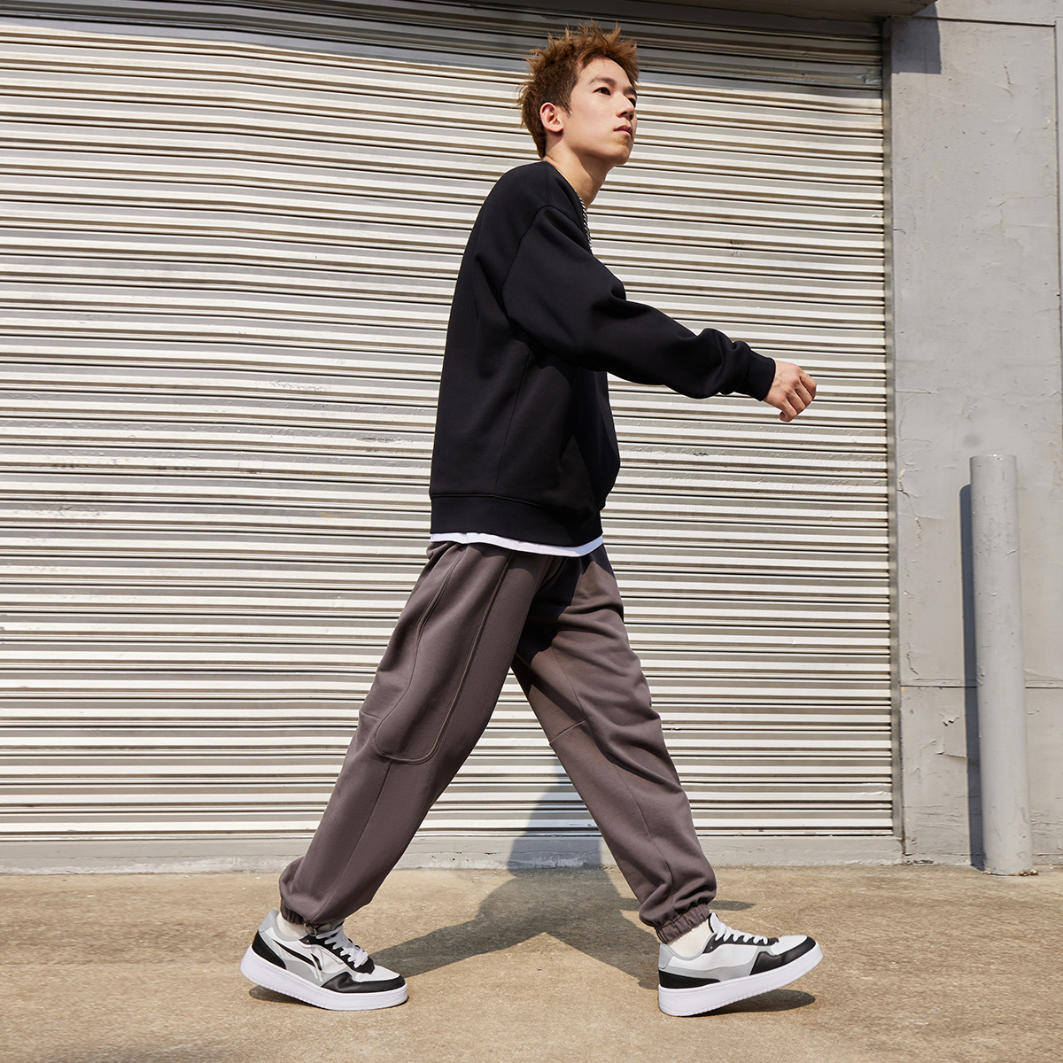 LINING Duda Skateboard Shoes Men's Low top Black/Standard White купить в интернет-магазине Yoocart с быстрой доставкой по России.