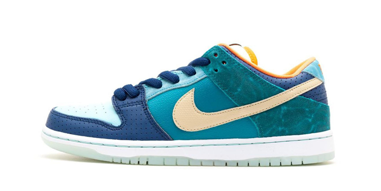 Nike SB Dunk Low MIA Skate Shop