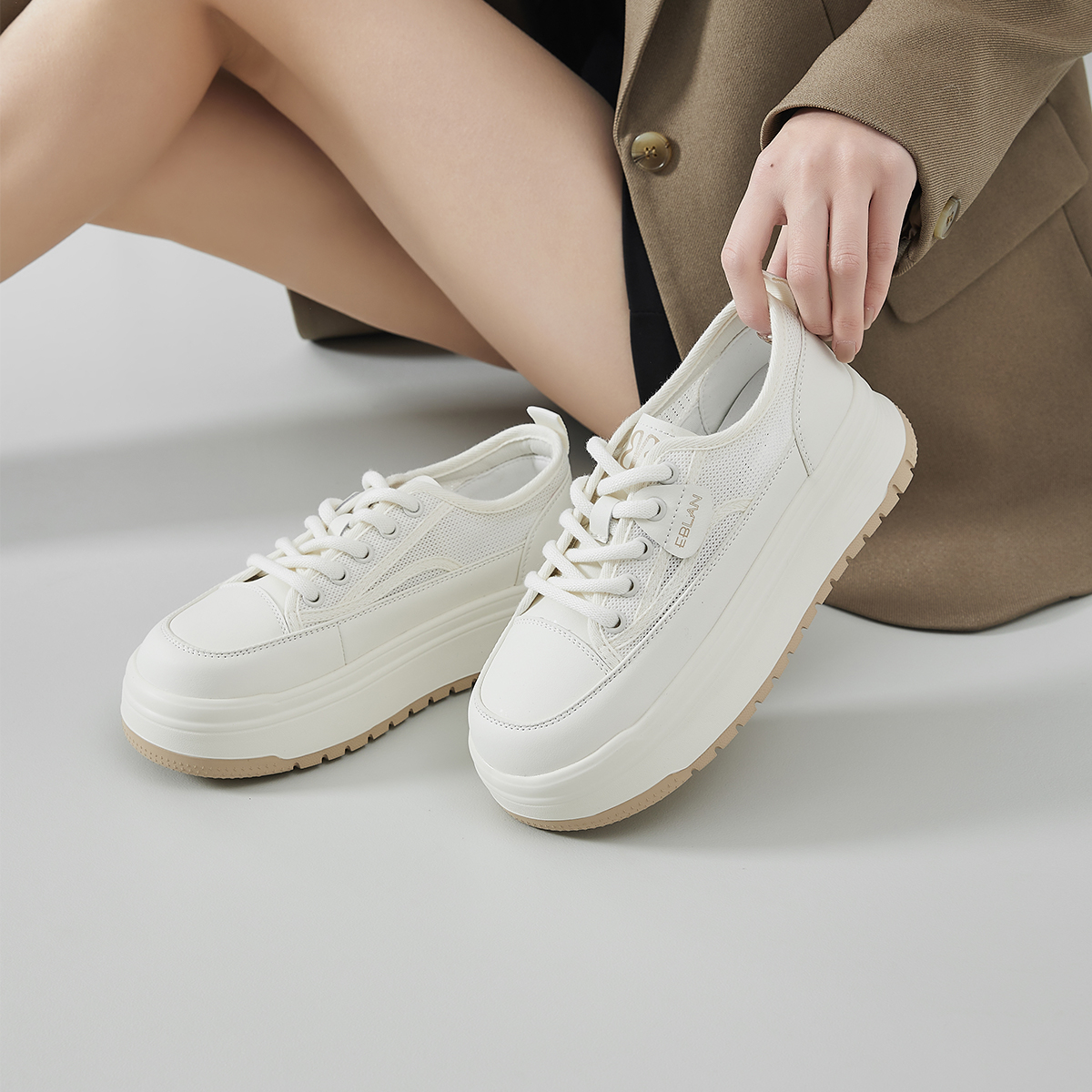 EBLAN Low Top Skateboard Shoes Women's Beige купить в интернет-магазине Yoocart с быстрой доставкой по России.