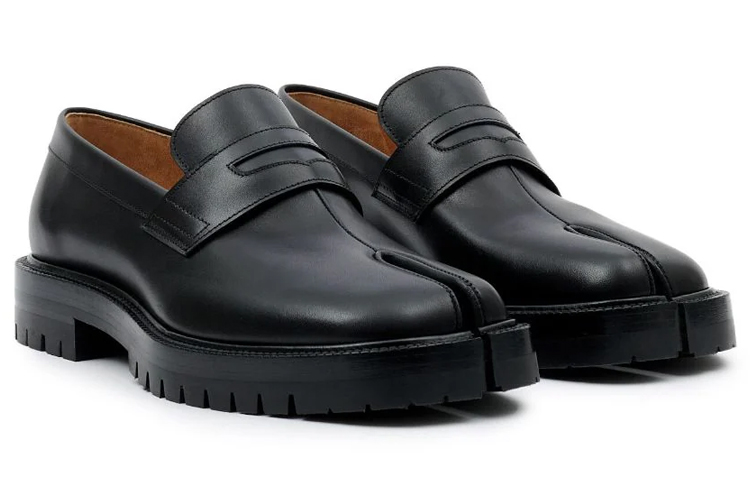 Maison Margiela Round Toe Slip On Loafers купить в интернет-магазине Yoocart с быстрой доставкой по России.