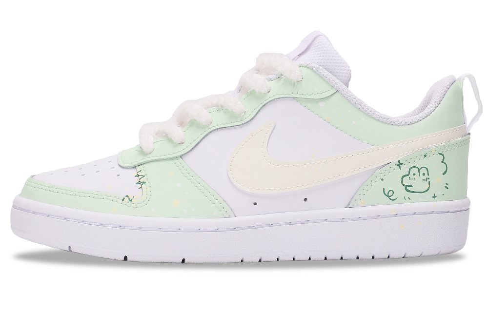 Nike Court Borough Low Top Skateboard Shoes Women's Grass Green