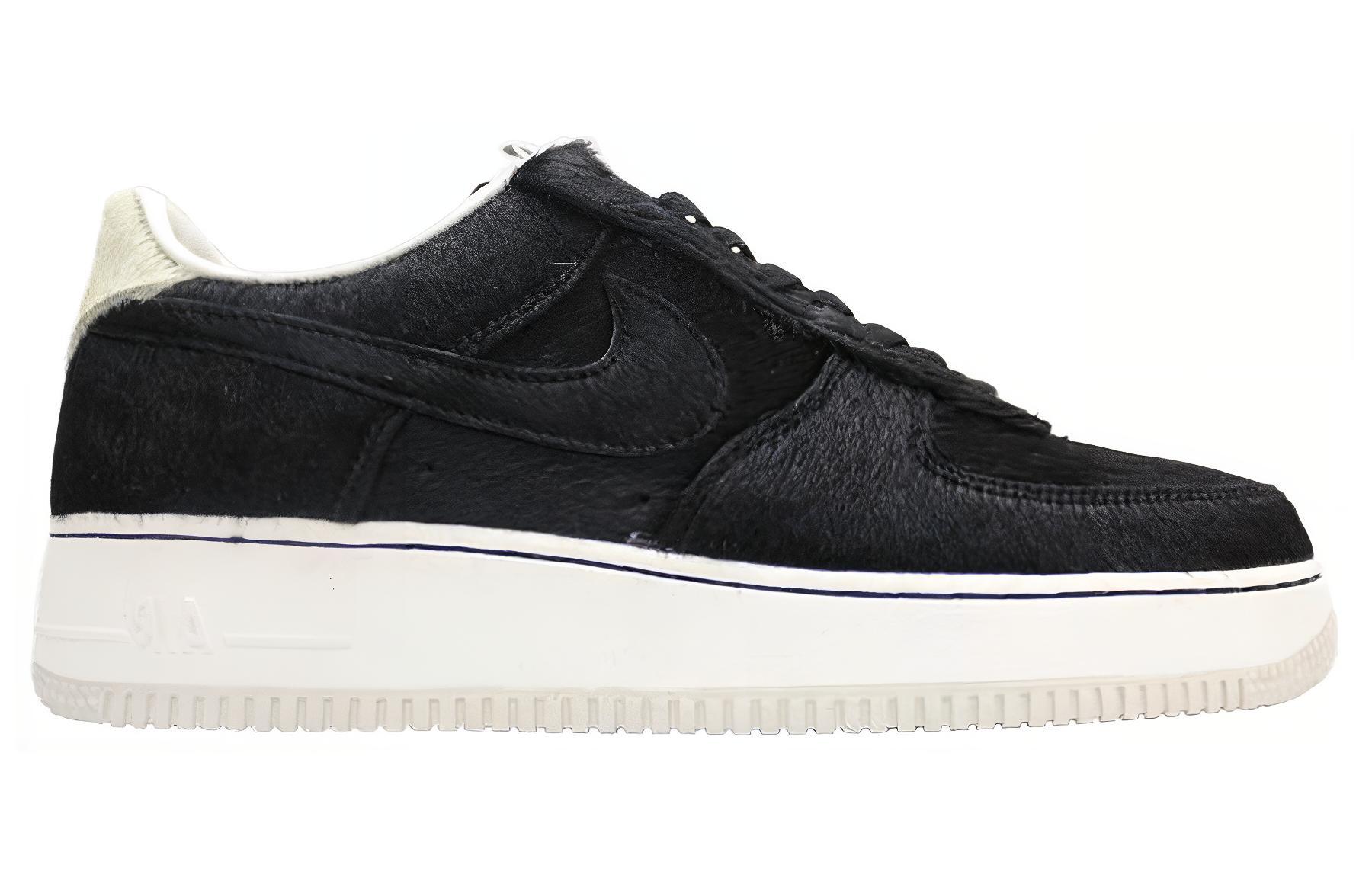 Nike X Medicom Air Force 1 Low Premium 'BE@RBRICK' купить в интернет-магазине Yoocart с быстрой доставкой по России.
