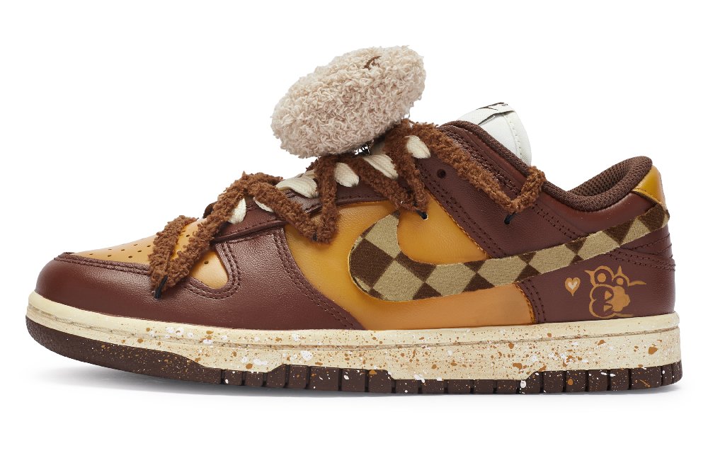 Nike Dunk Skateboard Shoes Women's Low-Top Brown