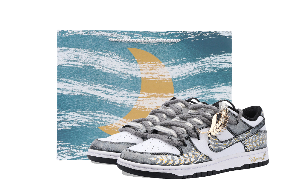 Nike Dunk Skateboard Shoes Unisex Low Top White/Black/Gold