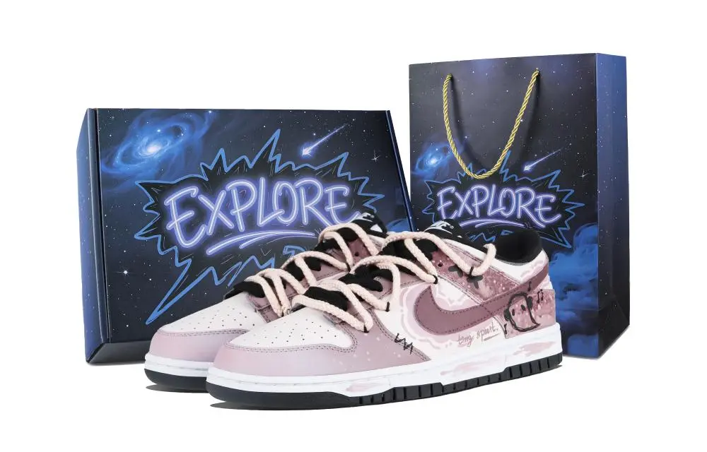 Nike Dunk Cute Purple Spirit Shadow Abrasion Resistant Low top Skateboard Shoes Unisex Purple