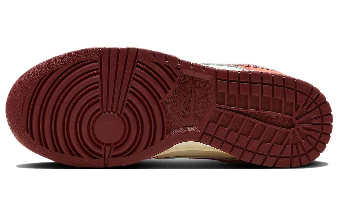 Nike Dunk Low Cosmic Clay Women's купить в интернет-магазине Yoocart с быстрой доставкой по России.