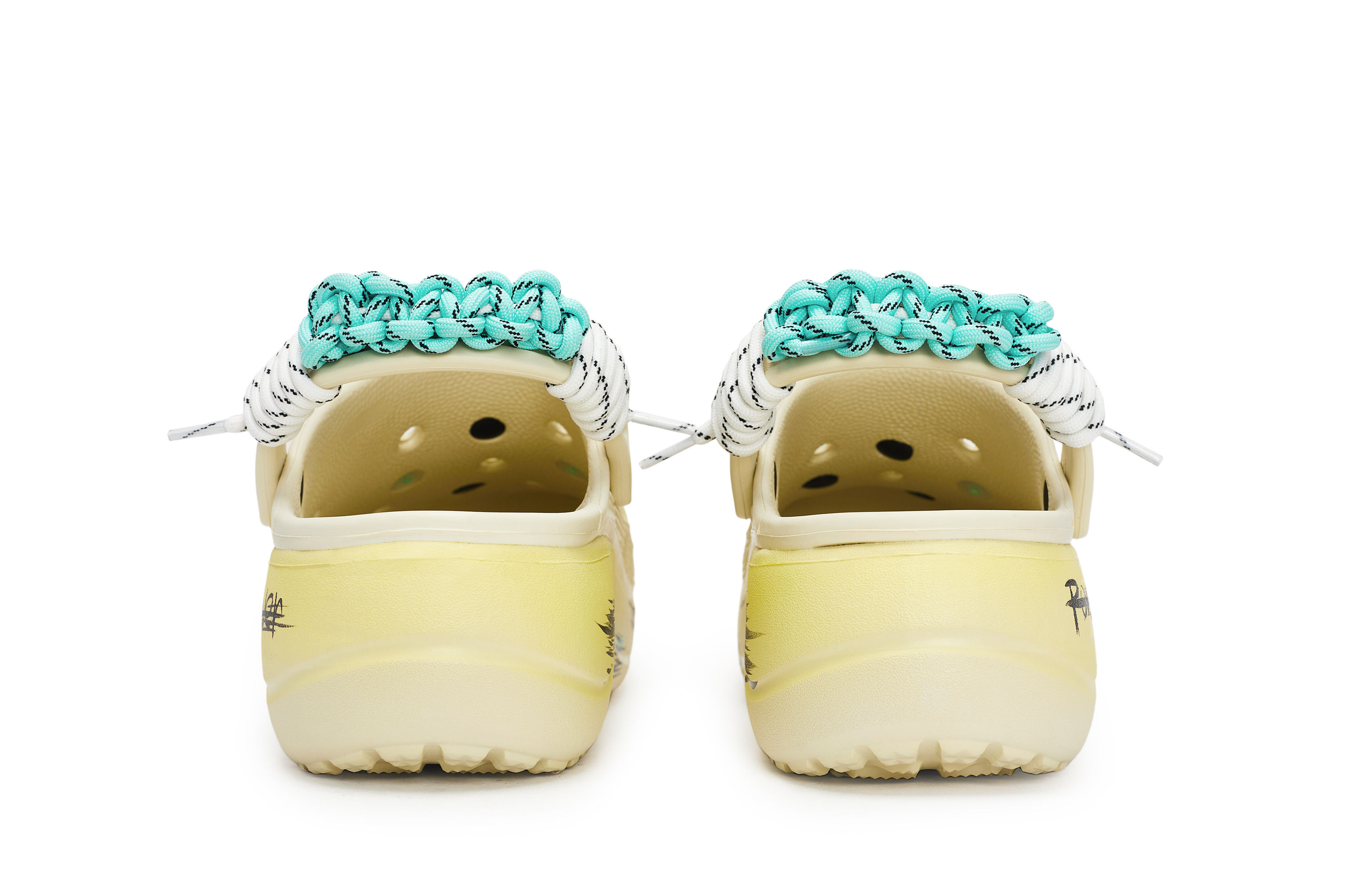 Crocs Baya Platform Clog 811 Manufacturing, Daisy Floral, Special Shoe Box Clogs Women's White Yellow Blue купить в интернет-магазине Yoocart с быстрой доставкой по России.