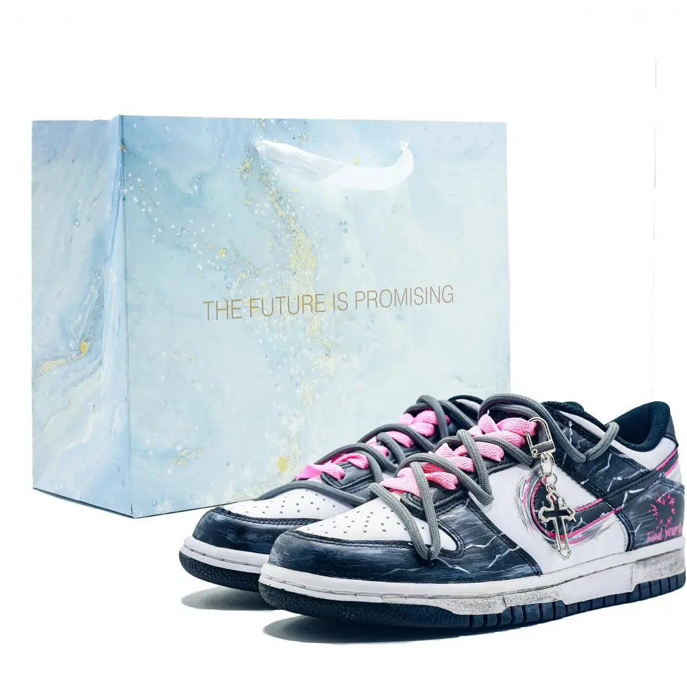Nike Dunk Cushioning, Wear Resistant Low Top Skateboard Shoes Women's Black White Pink