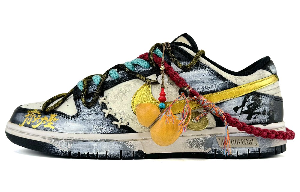 Nike Dunk Wish Granted, The Great Sage Returns Coverage Slip Resistant Low Top Skateboard Shoes Unisex Black White