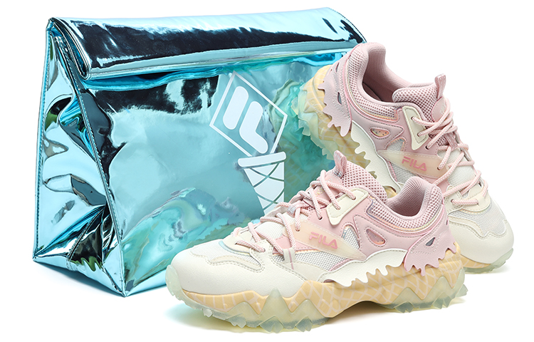 FILA Oakmont Slip Resistant, Abrasion Resistant, Breathable Low Top Casual Shoes Women's White Pink