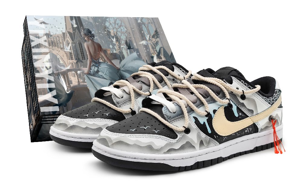 Nike Dunk Low-Top Skateboard Shoes GS Yellow Black Gray