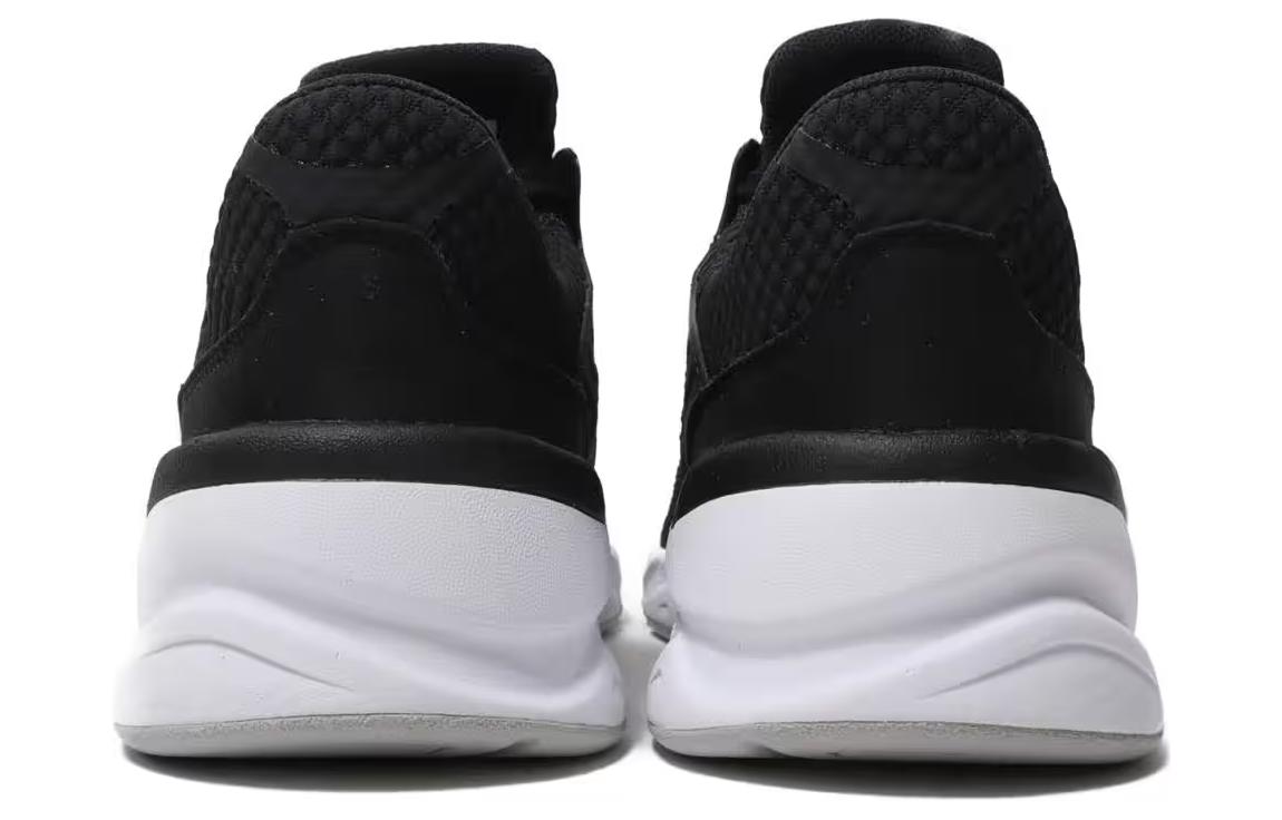 New Balance X 90 'Black White Red' купить в интернет-магазине Yoocart с быстрой доставкой по России.