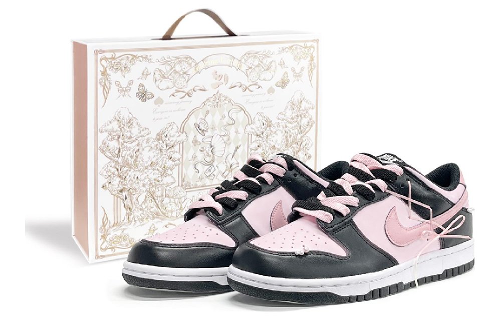 Nike Dunk Low Low-Top Skateboard Shoes GS Pink Black