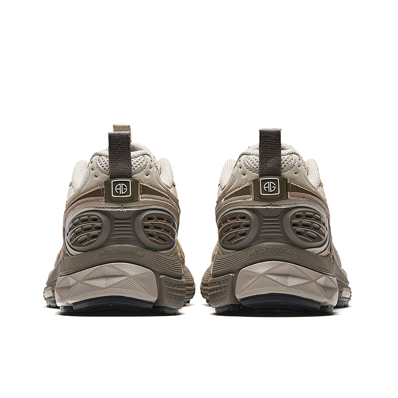 Anta Abrasion Resistant Breathable Low Top Chunky Sneakers Women's Beige Brown купить в интернет-магазине Yoocart с быстрой доставкой по России.
