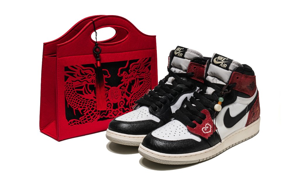 JORDAN Air JORDAN 1 Vintage Basketball Shoes Women's High Top Red/Gold/White