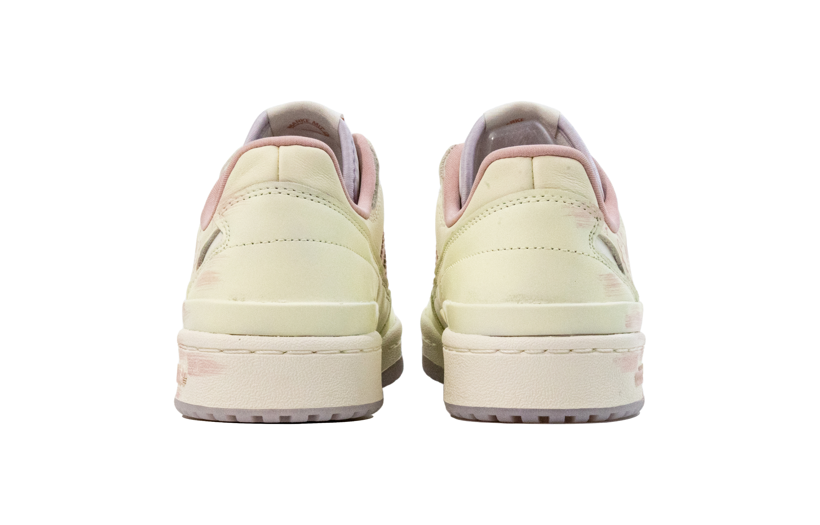 Adidas Originals FORUM Extreme Pink Heart Sweet Rabbit Cushioning Low top Skateboard Shoes Women's Beige Pink купить в интернет-магазине Yoocart с быстрой доставкой по России.