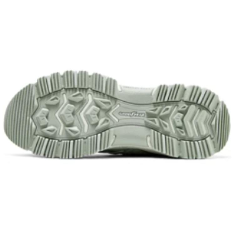 Skechers OUTDOOR Low Top Hiking Shoes Women's Gray White купить в интернет-магазине Yoocart с быстрой доставкой по России.