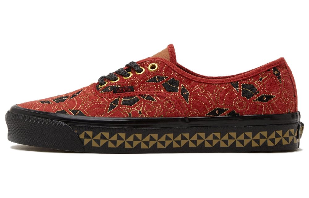 Size? x Vans Authentic Series Haunted Hotel Low Top Skateboard Shoes Unisex Black Red