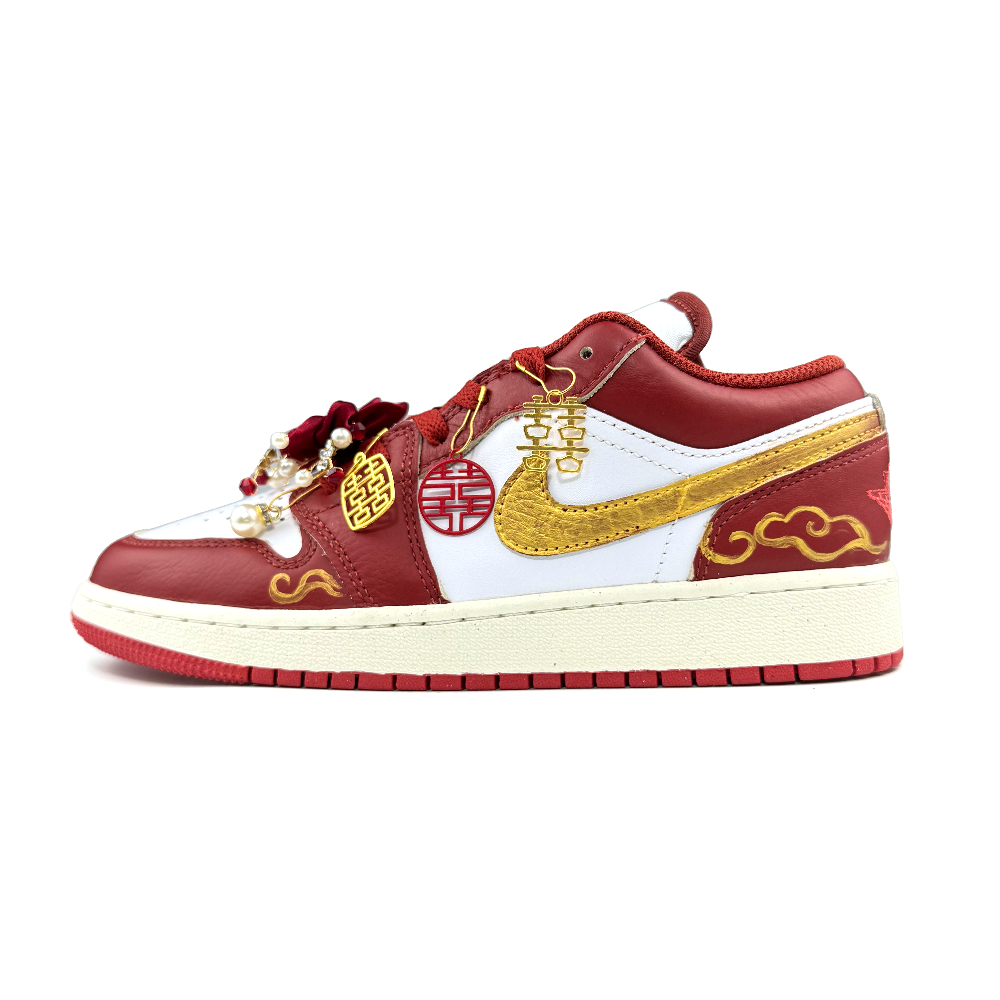 Jordan Air Jordan 1 Low Top Basketball Shoes Women's Red