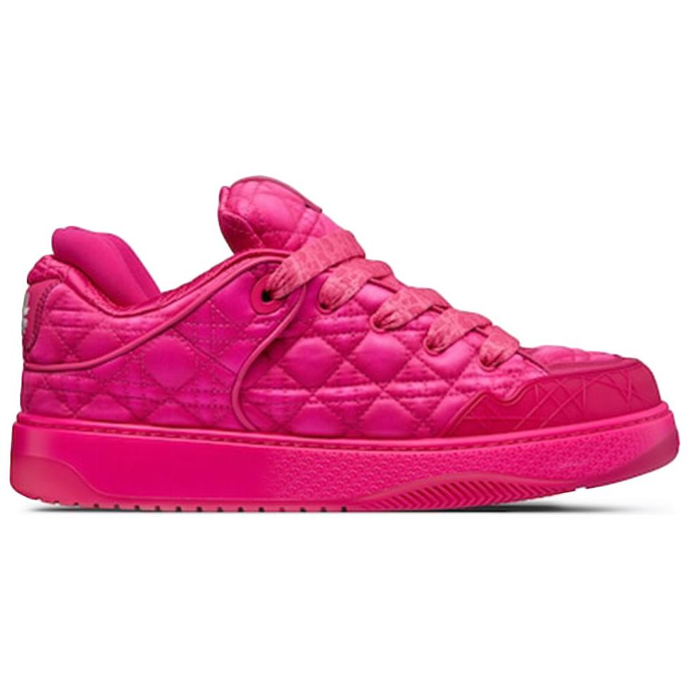 DIOR B9S Skater Erl Fuchsia Kumo Cannage Satin купить в интернет-магазине Yoocart с быстрой доставкой по России.