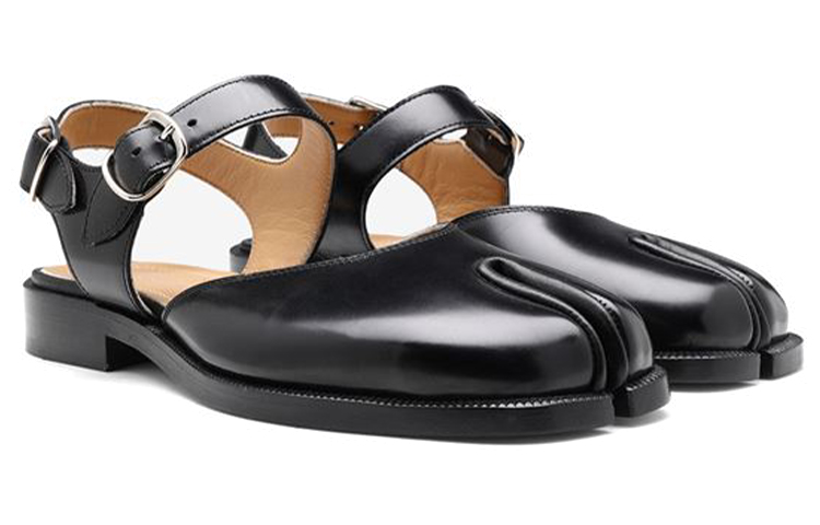 Maison Margiela Tabi Leather Sandals купить в интернет-магазине Yoocart с быстрой доставкой по России.