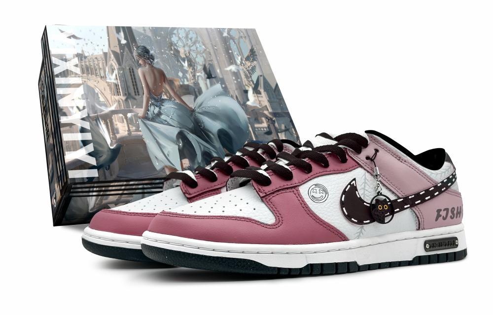 Nike Dunk Low Slip-Resistant Cushioning Wear-Resistant Low-Top Skateboard Shoes GS Pink Gray