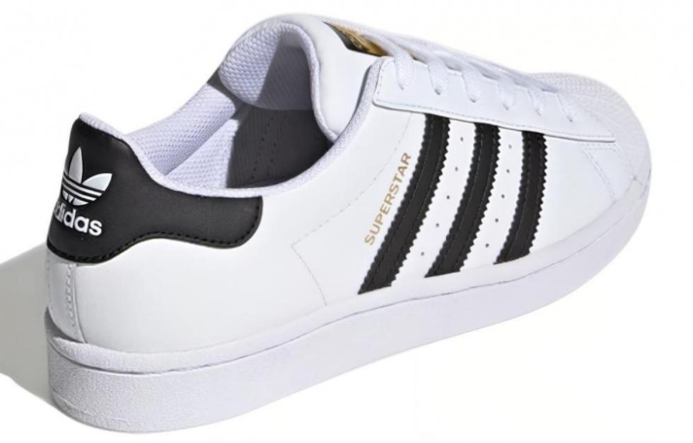 Adidas Superstar Cloud White Core Black Women's купить в интернет-магазине Yoocart с быстрой доставкой по России.