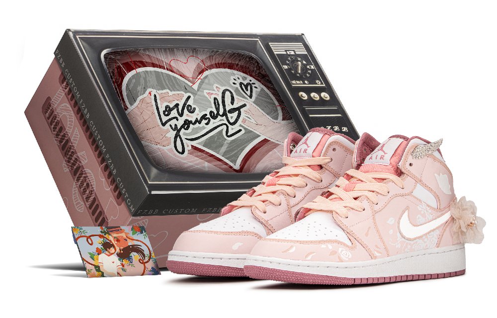 JORDAN Air JORDAN 1 Vintage Basketball Shoes Women's Mid Top White/Pink