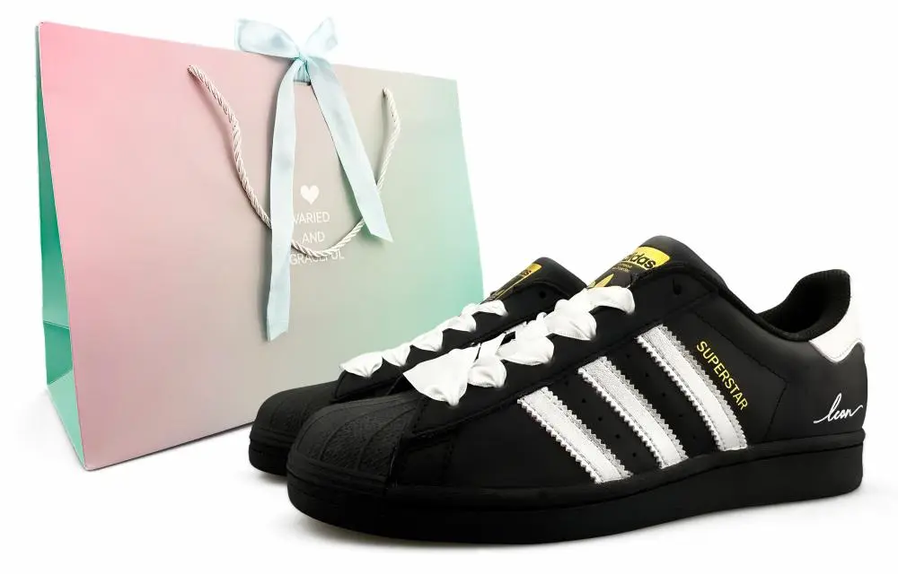 Adidas Originals SUPERSTAR Abrasion Resistant Low top Skateboard Shoes Women's Black Silver
