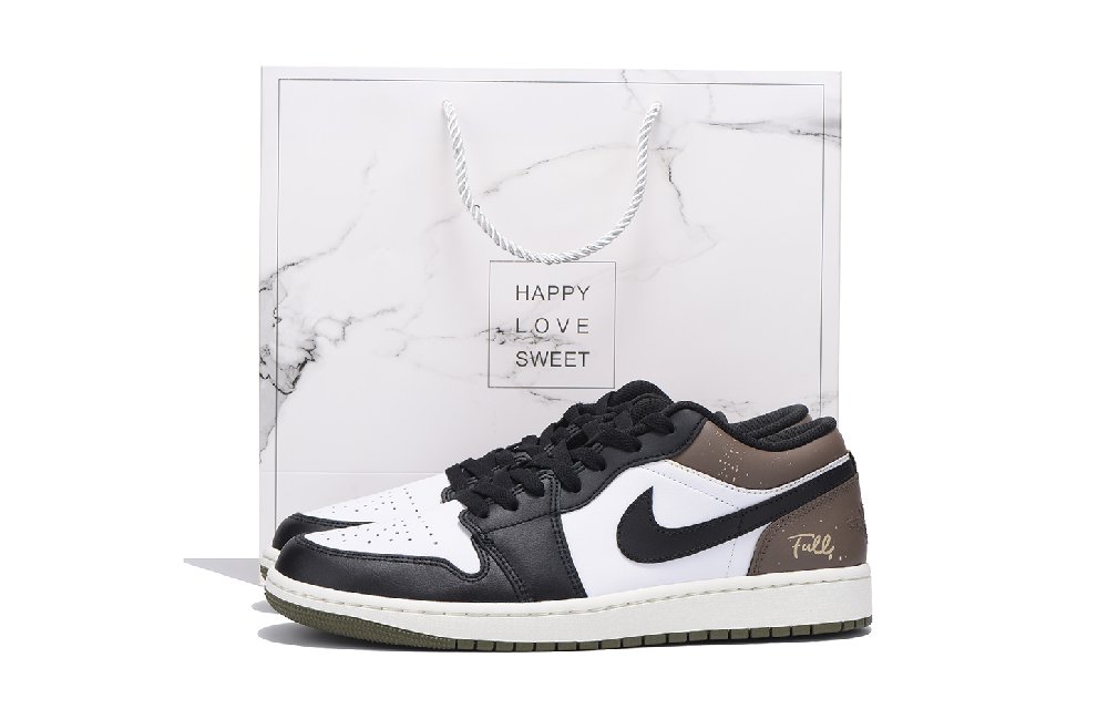 Jordan Air Jordan 1 Anti-Slip Wear-Resistant Low-Top Vintage Basketball Shoes Unisex Black Brown