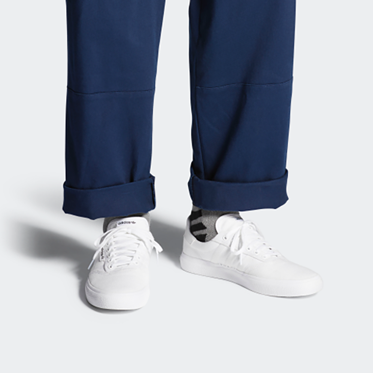 Adidas 3MC Vulc Cloud White купить в интернет-магазине Yoocart с быстрой доставкой по России.
