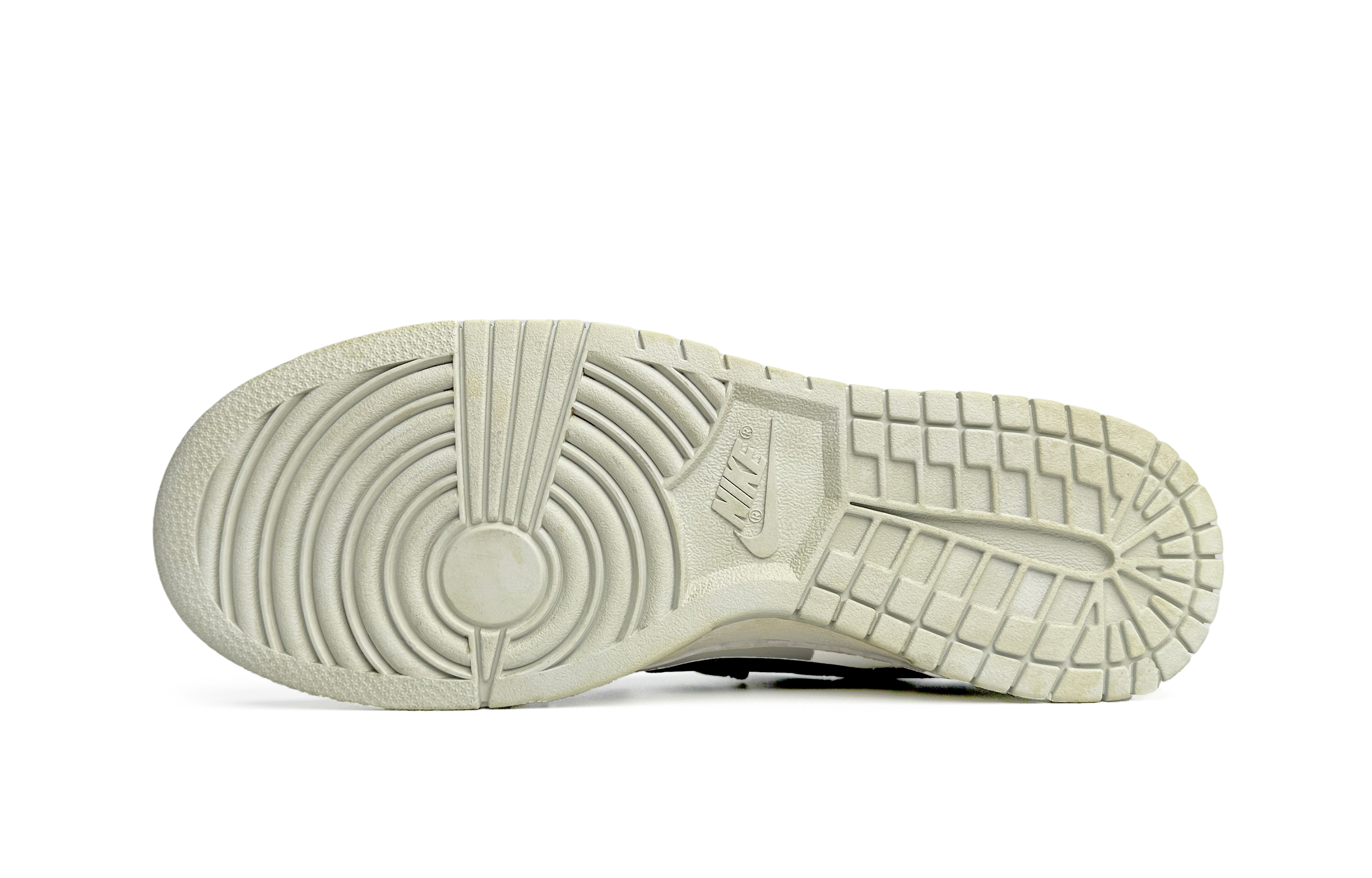 Nike Dunk Low Retro 'Plaid' Low-Top Skateboard Shoes Men's Black White купить в интернет-магазине Yoocart с быстрой доставкой по России.