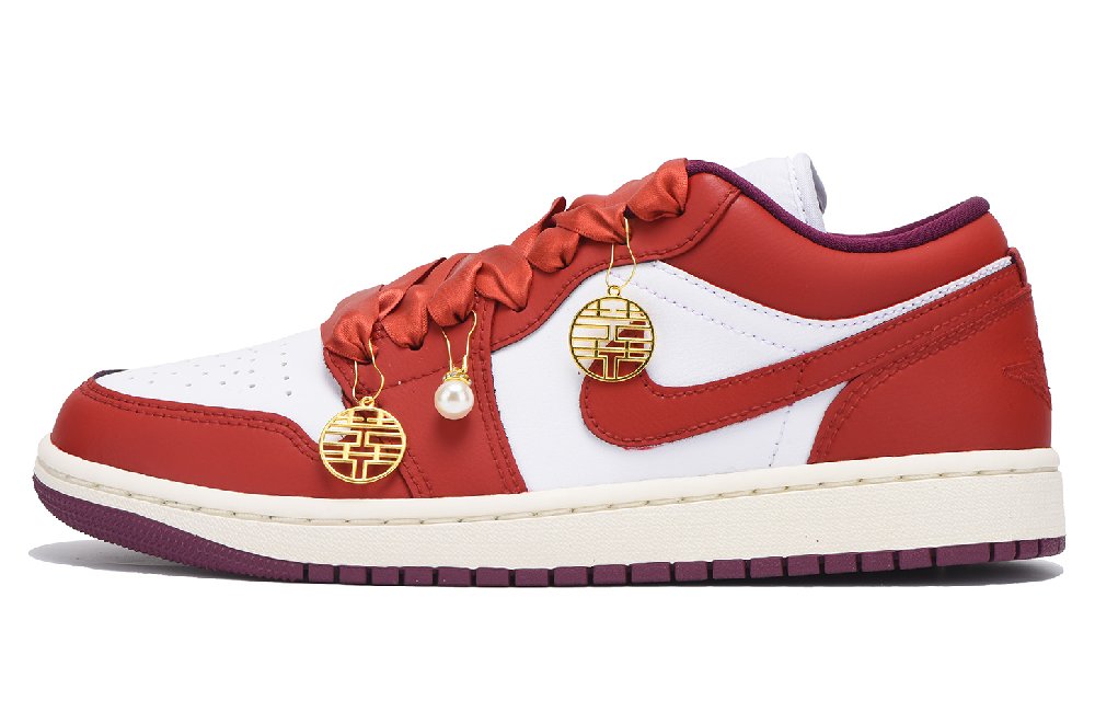 Jordan Air Jordan 1 Slip-Resistant Coverage Low-Top Vintage Basketball Shoes Women's Red White