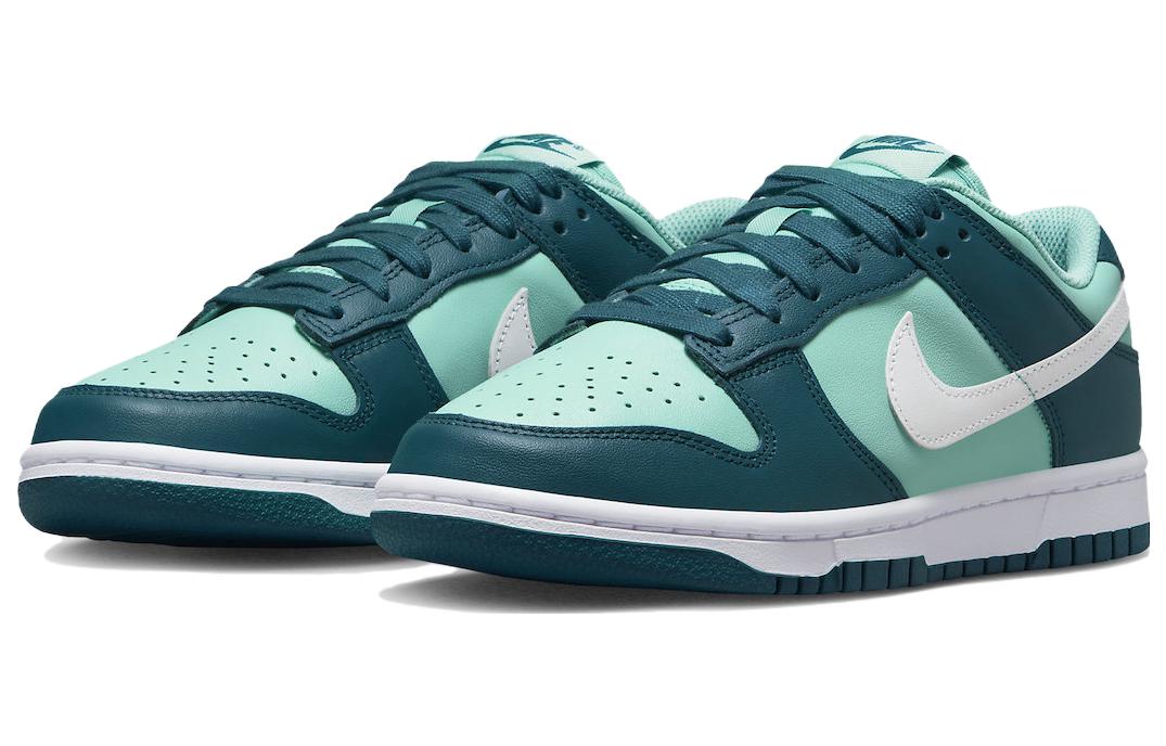 Nike Dunk Low Geode Teal Women's купить в интернет-магазине Yoocart с быстрой доставкой по России.