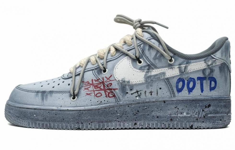Nike Air Force 1 07 Anti-Slip And Wear-Resistant Lightweight Low-Top Skateboard Shoes Men's Gray White