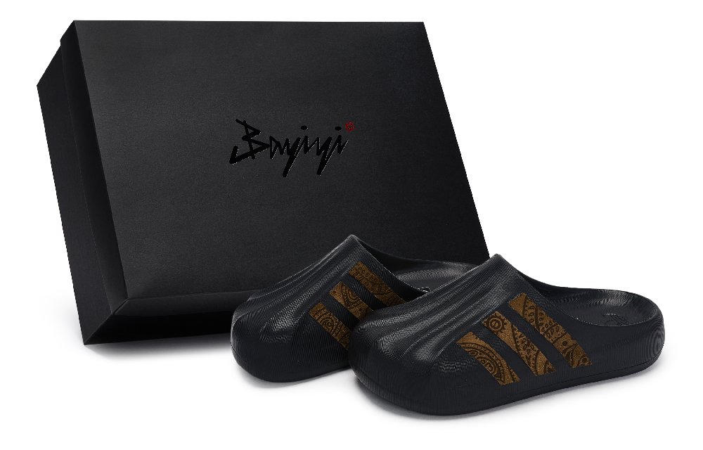 Adidas Originals AdiFOM Superstar Abrasion Resistant Closed Toe Slippers Unisex Black Brown