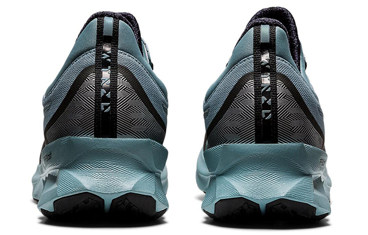 Asics Novablast Light Steel купить в интернет-магазине Yoocart с быстрой доставкой по России.
