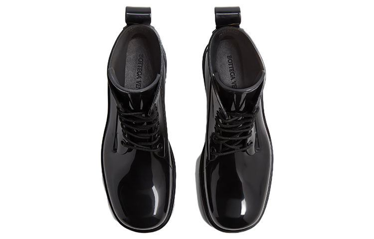 Bottega Veneta Round Toe Lace Up Boots Women's