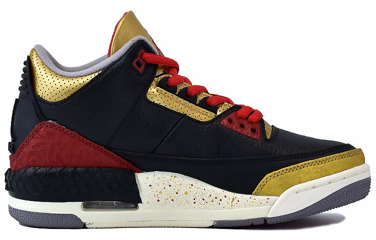 Jordan Air Jordan 3 Basketball Shoes Women's Mid top Black/Gold/Red купить в интернет-магазине Yoocart с быстрой доставкой по России.