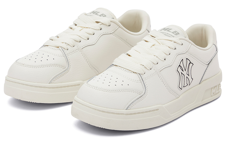 MLB New York Yankees Anti Slip Wear Resistant Low Top Skateboard Shoes Unisex Ecru