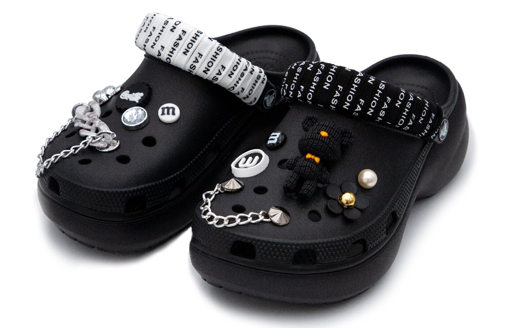 Crocs Classic Platform Clog Knotted Doll Cloud Clogs Women's Black