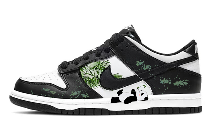 Nike Dunk Anti-Slip Wear-Resistant Low-Top Skateboard Shoes Women's Black White