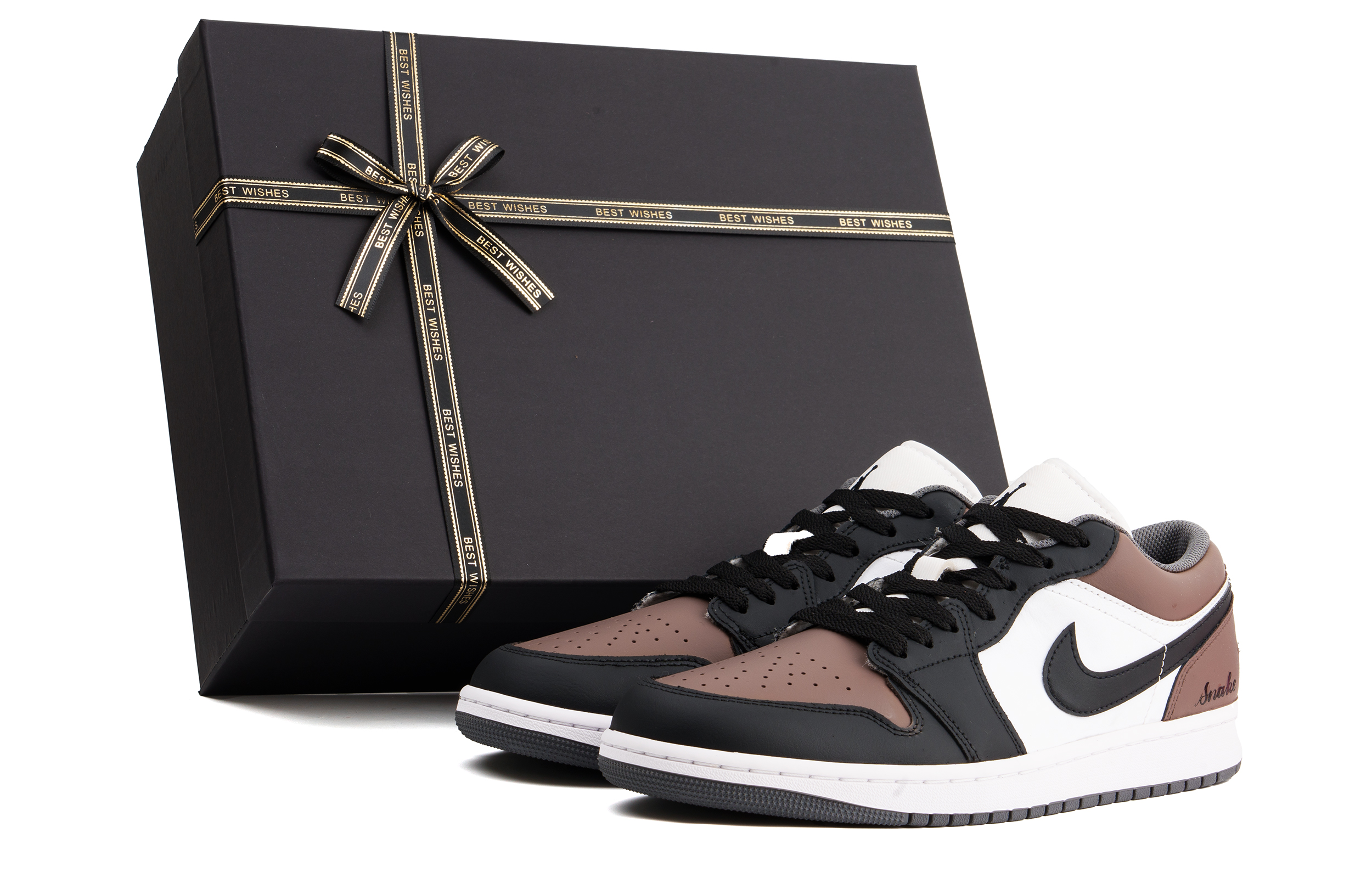 Jordan Air Jordan 1 Cushioning, Wear Resistant Low top Vintage Basketball Shoes Unisex Mocha