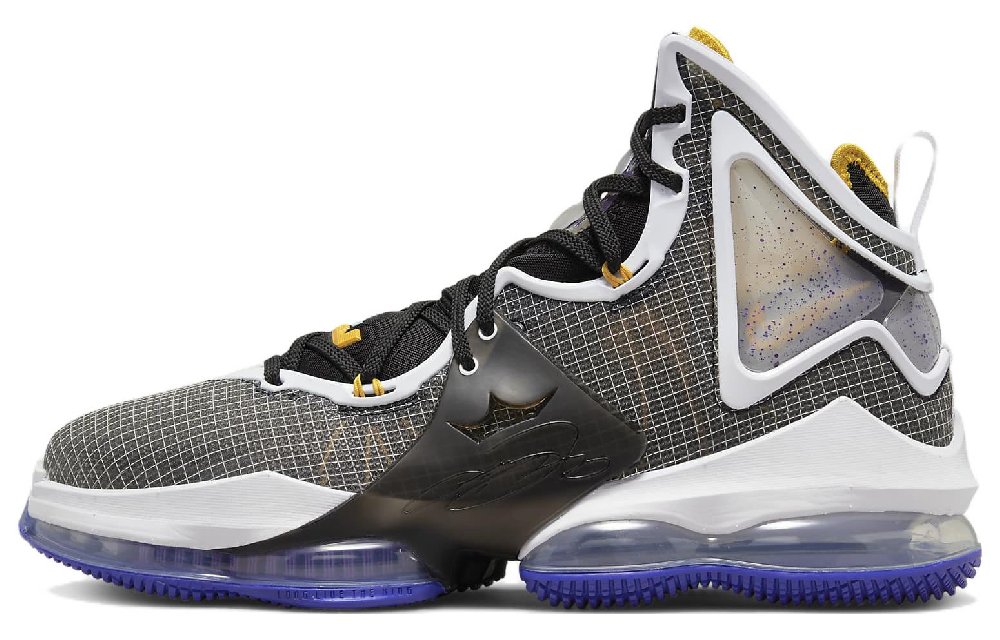 Nike LeBron 19 'Graduate'