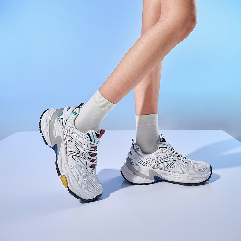 Kappa Wind Chaser 2 Back to Back Anti Slip Wear Resistant Low Top Chunky Sneakers Unisex Classic White купить в интернет-магазине Yoocart с быстрой доставкой по России.