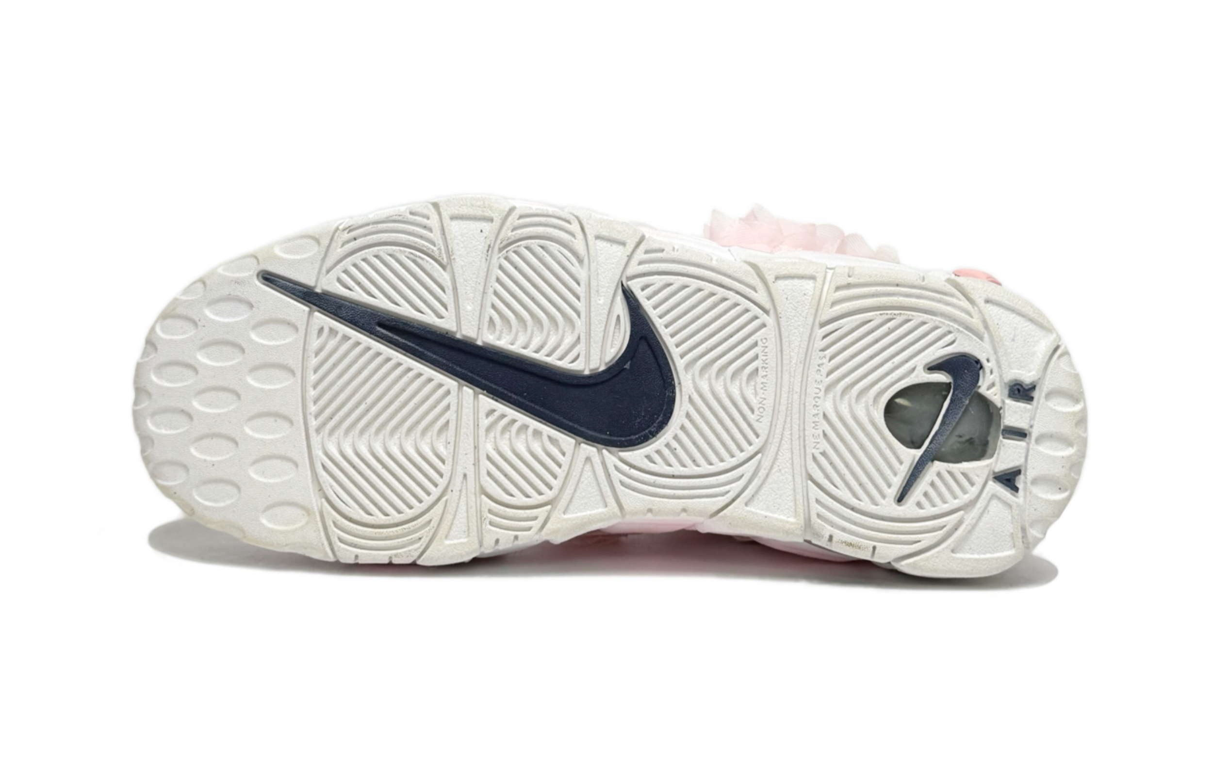 Nike Air More Uptempo Pure White Bridal, Lolita Shock Absorbers Mid Top Basketball Shoes Women's White Pink купить в интернет-магазине Yoocart с быстрой доставкой по России.