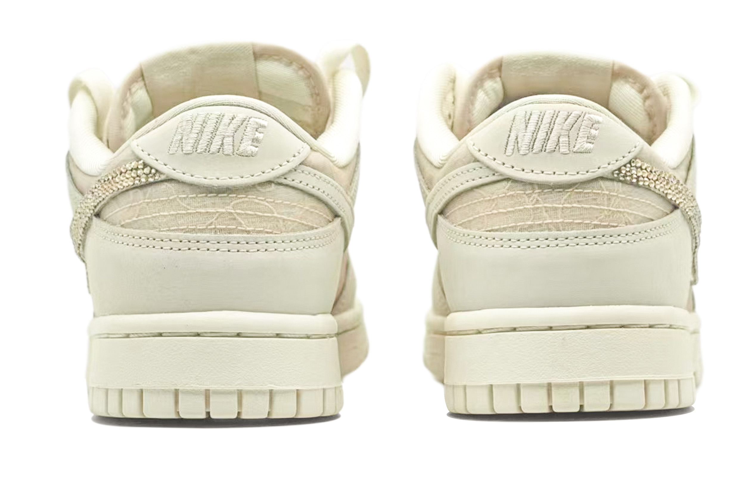 Nike Dunk Fragrant Amber Abrasion Resistant Low top Skateboard Shoes Women's Beige купить в интернет-магазине Yoocart с быстрой доставкой по России.
