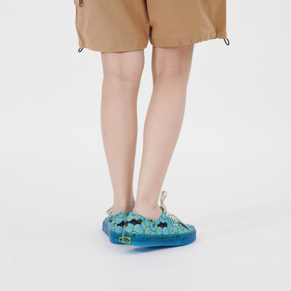 Authentic Tyakasha x Authentic Vans 'OTW Gallery - Blue' купить в интернет-магазине Yoocart с быстрой доставкой по России.